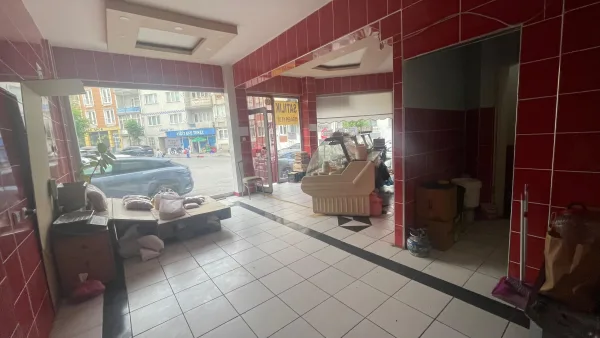 EMLAX'TAN MEHMET PAŞA MAHALLESİNDE SATILIK DÜKKAN