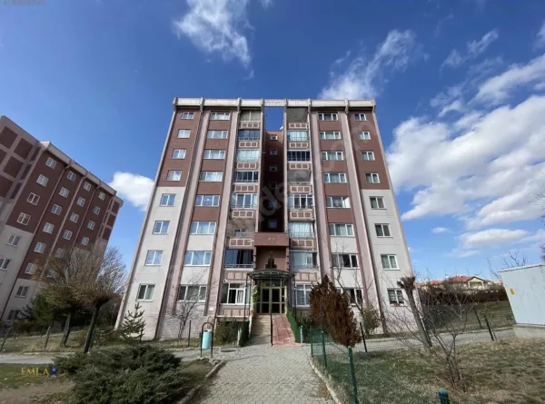 EMLAX'TAN ÜNİVERSİTE TOKİDE KİRALIK 3+1 DAİRE!