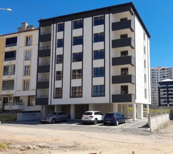 EMLAX'TAN KILAVUZDA SATILIK SIFIR 3+1 DAİRELER