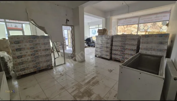 EMLAX ‘TAN AHMET TURANGAZİ ‘DE 95M2 DÜKKAN