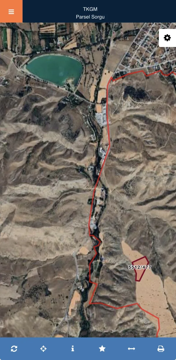 EMLAX’TAN ESENYURT DA TEK TAPU 14.100 metre TARLA